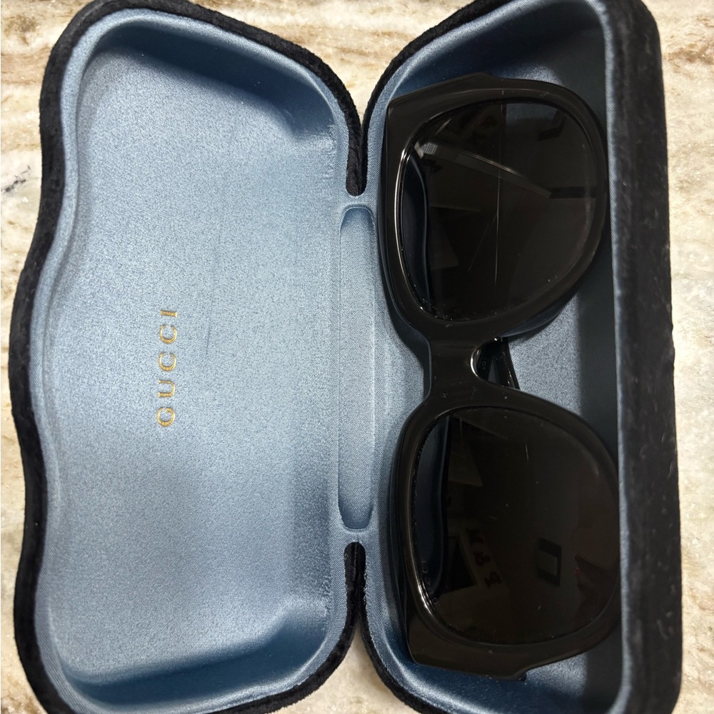 Gucci Glossy Black Sunglasses